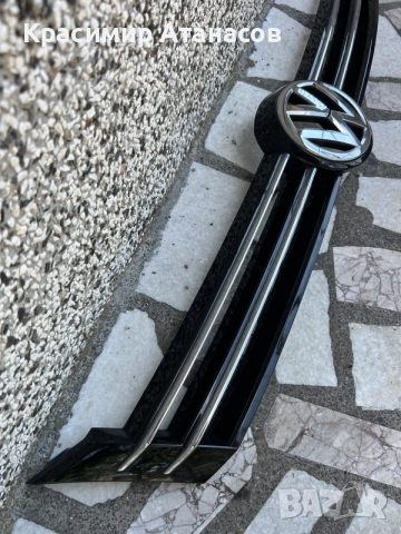 1T0853655C. Предна решетка радиатор за Vw Туран. 1T0853601E, снимка 2 - Части - 55581421