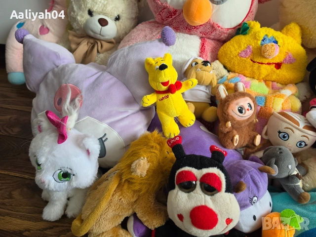 Голям лот с плюшени играчки Мини Маус, Балерина Капучина, Лябубу и други, снимка 3 - Плюшени играчки - 55230773