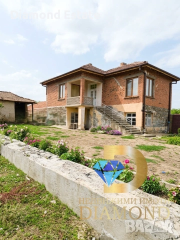 Двуетажна къща в село Бисер, общ. Харманли