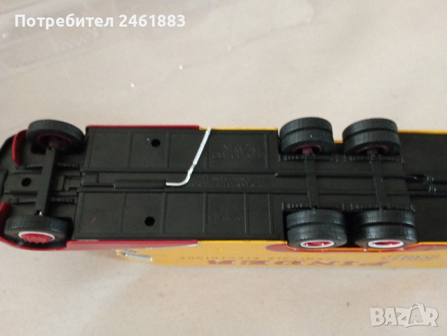 Mодел 1/43 от серия цирк "Pinder" метален колекционерски камион. Нов, снимка 8 - Колекции - 49271295