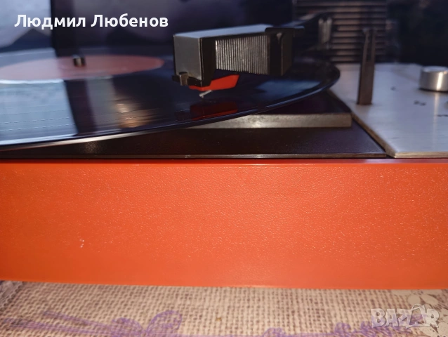Ретро грамофон Unuitra mister hit с вграден усилвател и говорител , снимка 3 - Грамофони - 55071412