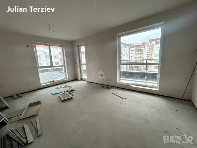 Тристаен апартамент до магазин Практикер-В. Търново, снимка 2 - Апартаменти - 55439701