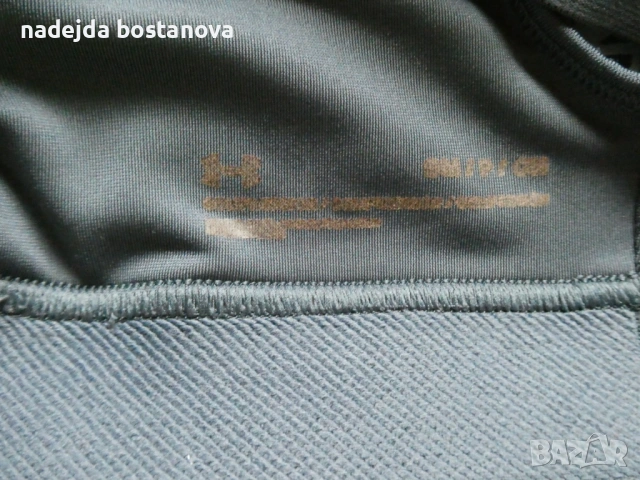 продавам лот от спортен сутиен и потник на марката under  armour,размер s, снимка 5 - Потници - 54750767