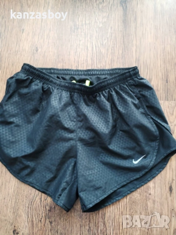 nike - страхотни дамски шорти КАТО НОВИ ХС, снимка 4 - Къси панталони и бермуди - 54919009