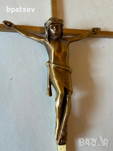 бронзово красиво разпятие, снимка 2 - Антикварни и старинни предмети - 54100670