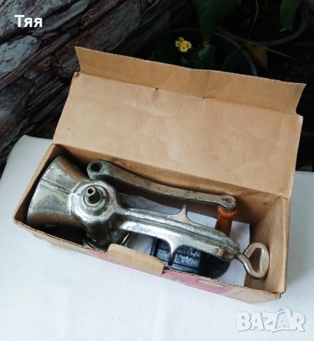 Машинка за мелене на месо , снимка 7 - Месомелачки - 54913872