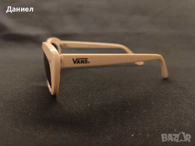 Дамски очила Vans, снимка 3 - Слънчеви и диоптрични очила - 55502525