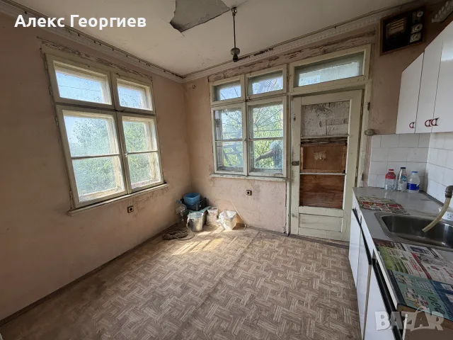 Продавам къща с двор в град Сливен, снимка 4 - Къщи - 55546220