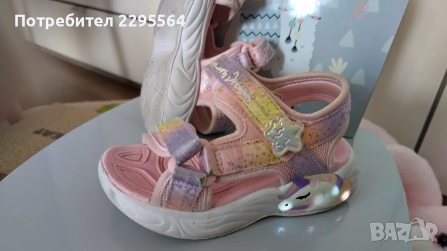 Детски сандали Sketchers светещи, снимка 3 - Детски сандали и чехли - 54957027