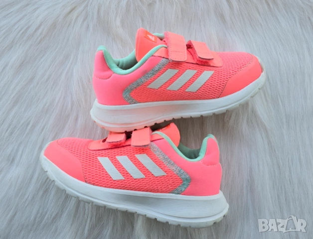 Детски маратонки Adidas №26, снимка 3 - Детски маратонки - 54047012