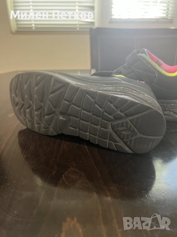 Детски маратонки SKECHERS, снимка 5 - Детски маратонки - 55626749