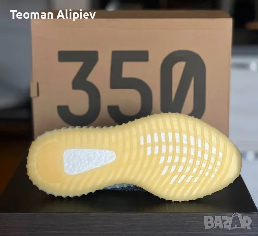 Yeezy Boost 350, 45 EU, снимка 5 - Ежедневни обувки - 55340713