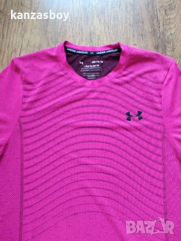 Under Armour - страхотна мъжка тениска КАТО НОВА M , снимка 2 - Тениски - 54597135