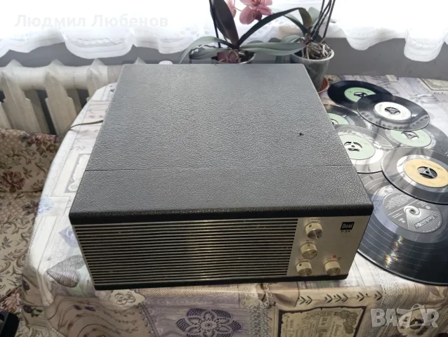 Ретро грамофон Dual P 54 с вграден усилвател и говорител, снимка 12 - Грамофони - 55416477