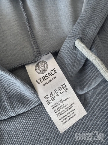  15:16
Дамски блузи Versace ; Bruno Banani, снимка 3 - Тениски - 55154395