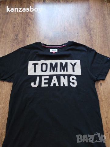 Tommy Hilfiger - страхотна мъжка тениска L , снимка 4 - Тениски - 55212130