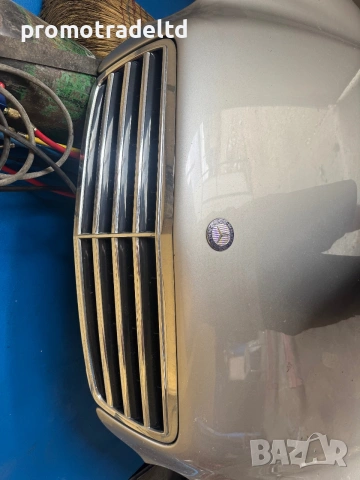 Преден капак решетка Мерцедес С220 С270 фейслифт W203 Facelift Mercedes C320 C180, снимка 2 - Части - 55262969