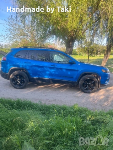 Jeep cherokee 2,4 ;юли 2020 г. ; сервизно обслужен; всичко платено;71600 км. Всичко работи перфектно, снимка 7 - Автомобили и джипове - 54416521