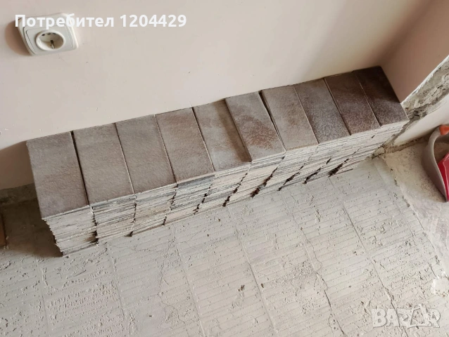 Резервирани! Подарявам 320 бр. подови полочки 20х10см
