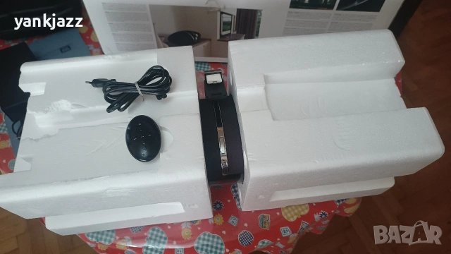 Тонколона Zeppelin Air Bowers & Wilkins, снимка 4 - Тонколони - 54397298