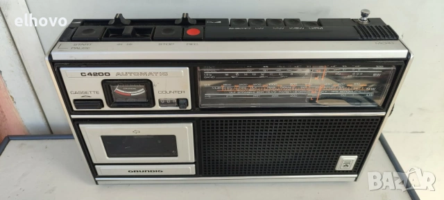 Радиокасетофон Grundig C4200, снимка 5 - Радиокасетофони, транзистори - 54547916