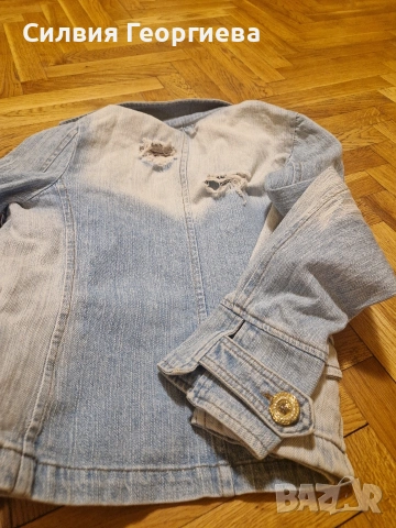 дамско дънково яке на версаче, снимка 3 - Якета - 53978328