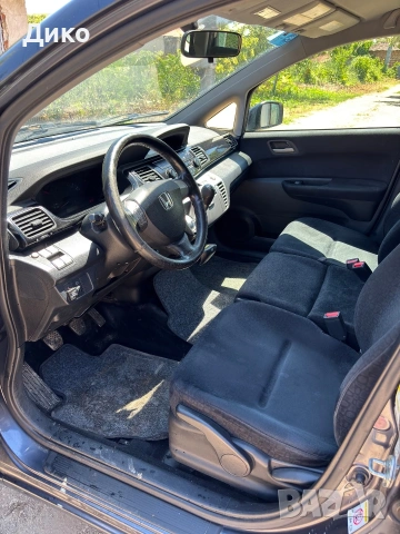 Honda Fr-v , газ- бензин , снимка 11 - Автомобили и джипове - 55243213