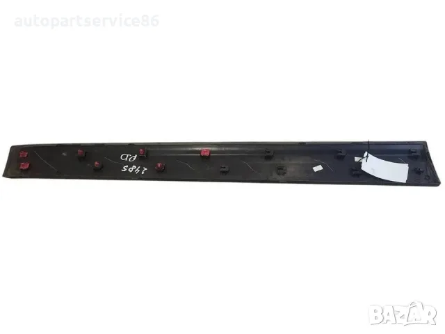 Предна дясна лайсна на врата за Kia Sorento 2.2 CRDi (2012) 877242P000, снимка 2 - Части - 55417266