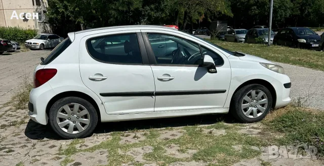 Продавам Peugeot 207 1,4HDi 2009г., снимка 4 - Автомобили и джипове - 55454632