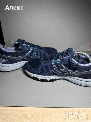 Дамски маратонки Asics Gel-Venture7 почти нови, стелка 27,5 см, снимка 3 - Маратонки - 53953064