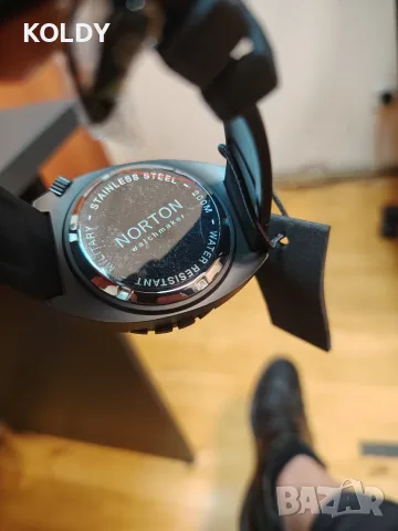 Чисто нов часовник  Norton watchmakerAutomatic 200 m, снимка 3 - Мъжки - 55616636