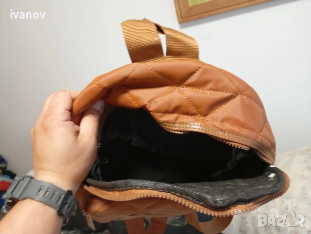Дамска раница , снимка 4 - Раници - 55076237