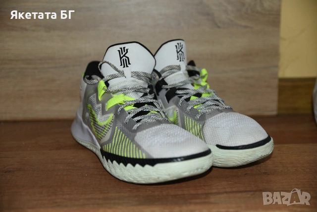  Nike KYRIE FLYTRAP V оригинални маратонки размер 45,5, снимка 3 - Маратонки - 54987263