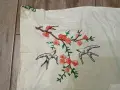 Каре с ръчна бродерия, снимка 1