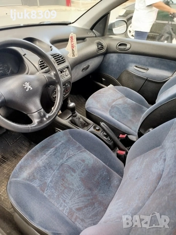 Лек автомобил Пежо 206, снимка 4 - Автомобили и джипове - 54991298