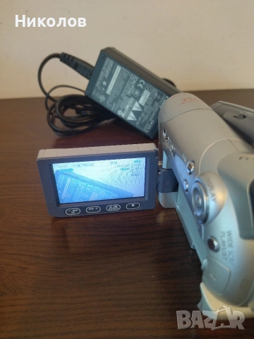 Продавам DVD видео камера Canon DC100 , снимка 2 - Камери - 54993878