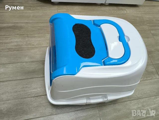 Котешка тоалетна с филтър и цвят бяло и синьо, снимка 2 - За котки - 55562797