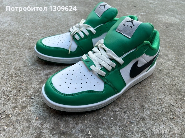 Nike Air Jordan 1 Low в цвят "Pine Green" (зелено/бяло/черно)., снимка 2 - Други - 54567555