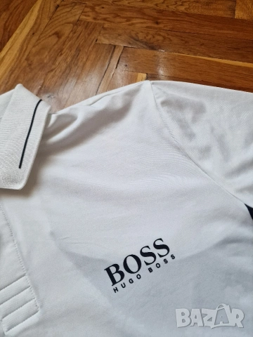 Страхотна мъжка тениска HUGO BOSS размер M , снимка 4 - Тениски - 54590357