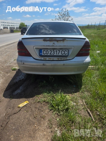***Само на части*** Mercedes C220 cdi W203, automat, sedan  , снимка 2 - Автомобили и джипове - 54595104