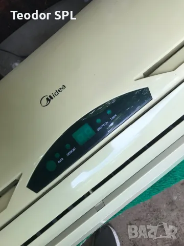 Вътрешно тяло от климатик Midea 24, снимка 2 - Климатици - 55682189