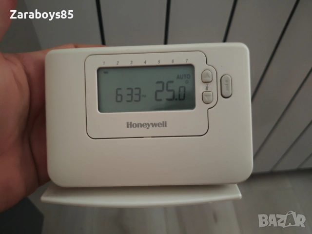 Продавам Газов Котел Bosch Соndеnѕ 2500W WВС 28-1 DCЕ 2+ honeywell CM727, снимка 5 - Отоплителни печки - 53159971