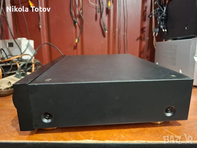 Продава се COMPACT DISC PLAYER Harman kardon HD-7600II., снимка 3 - Ресийвъри, усилватели, смесителни пултове - 54859422