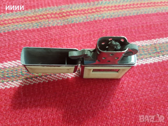 Бензинова запалка ZIPPO 2, снимка 2 - Запалки - 54411086