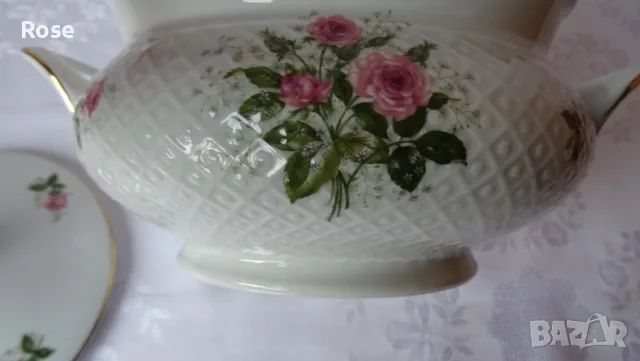 Красиви  супник и плато Seltmann Weiden "Annabell" с декорация "Rote Rosen" , снимка 6 - Сервизи - 55453643