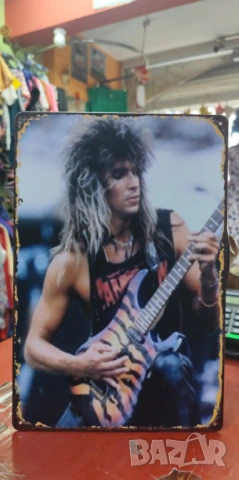 George Lynch-метална табела(плакет), снимка 2 - Китари - 54488122