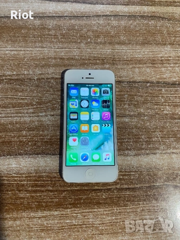 Продавам iPhone 5