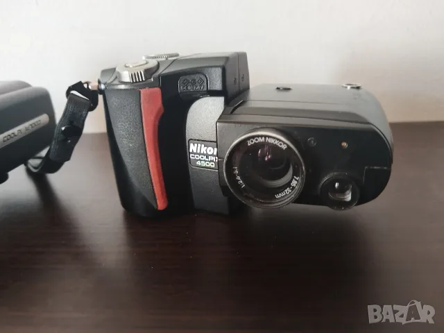 Камери Nikon COOLPIX E4500, E-995 Japan, снимка 6 - Фотоапарати - 55313915