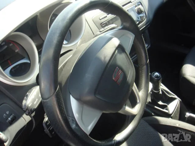 Сеат Ибиза 1.4 бензин, снимка 4 - Автомобили и джипове - 55699095