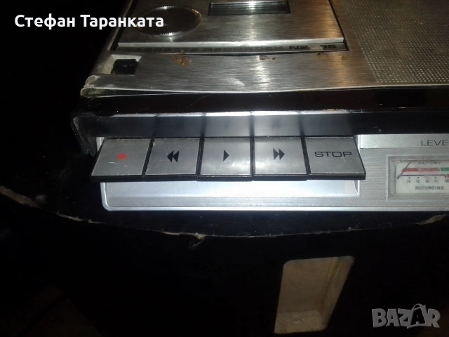 касетофон Phillips в незнайно състояние , снимка 4 - Радиокасетофони, транзистори - 54725468